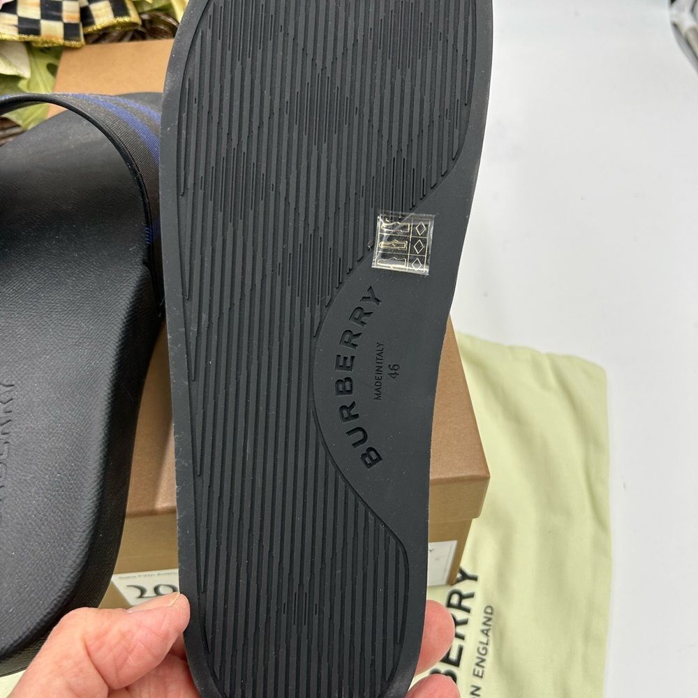 Men’s Burberry rubber pool, slides size 46 made in Italy - Picture 9 of 9
